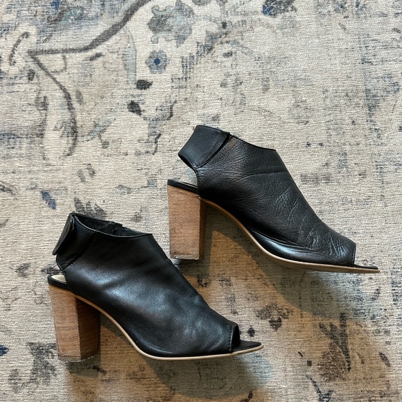 Steve Madden | Slater Open Toed Booties - Picture 3 of 7